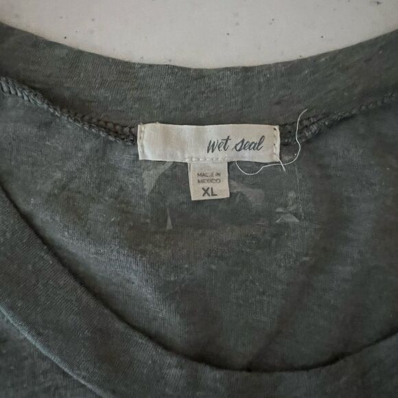 Wet Seal grey distressed shirt - Picture 4 of 6